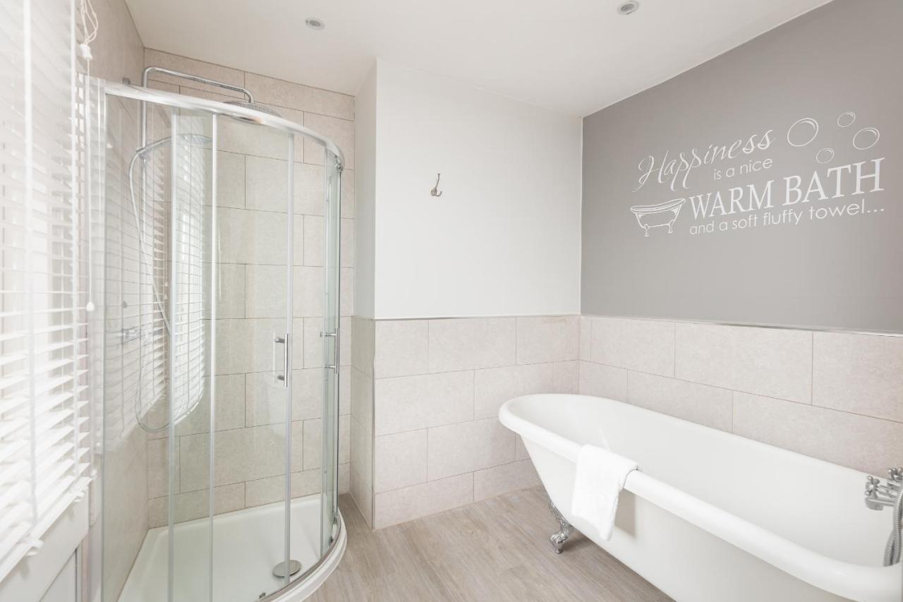 5 Bedroom Magnificent Georgian Townhouse- City Centre Bath Esterno foto